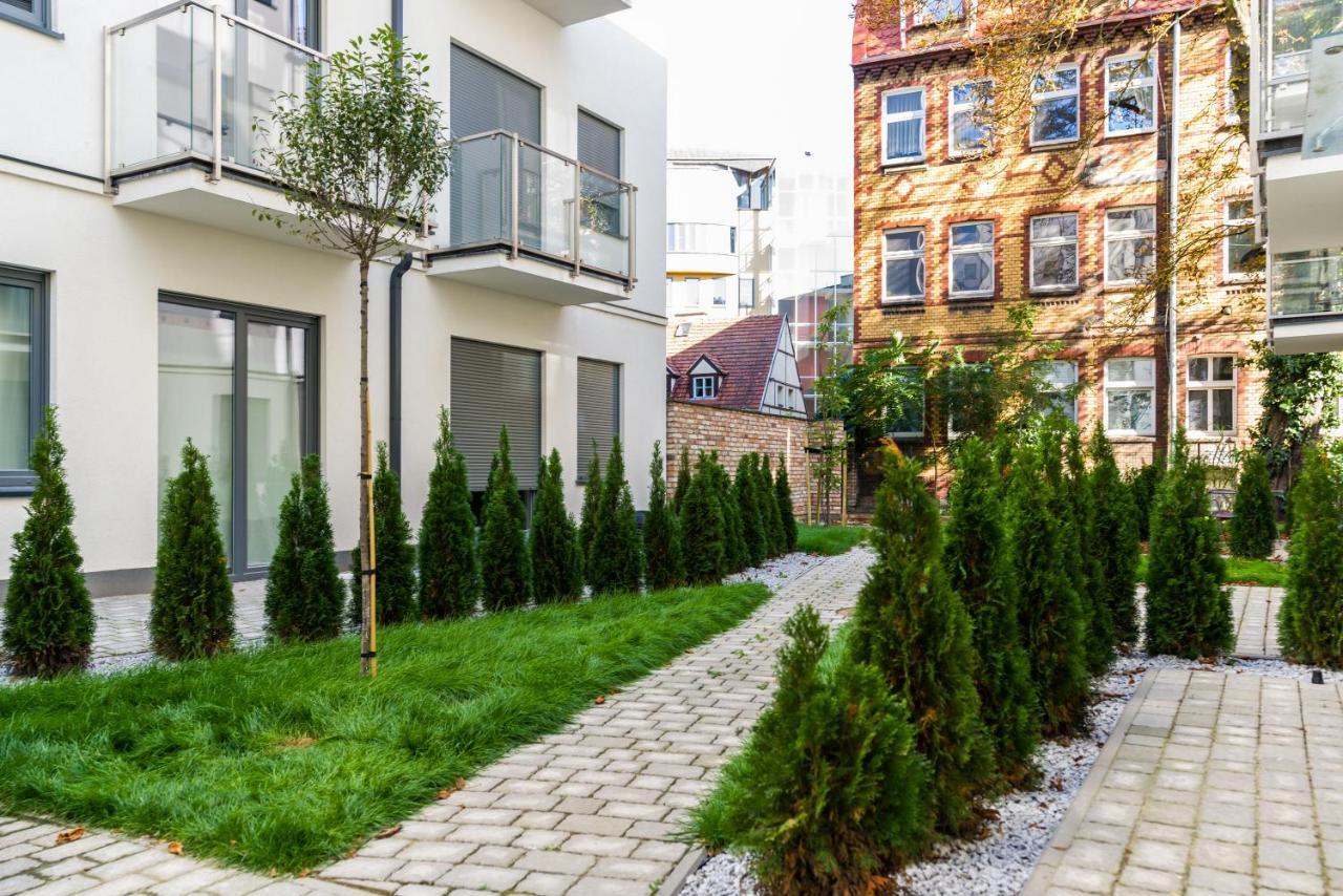 Central Apartments Garbary By Noclegi Renters Познан Екстериор снимка