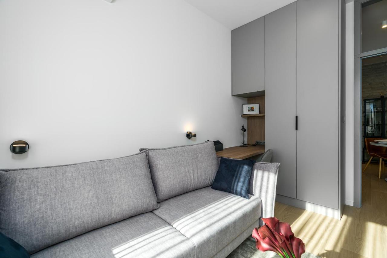 Central Apartments Garbary By Noclegi Renters Познан Екстериор снимка