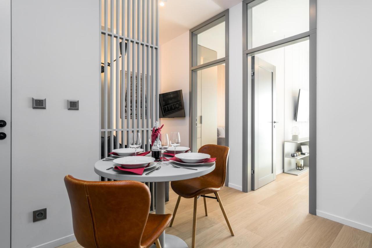 Central Apartments Garbary By Noclegi Renters Познан Екстериор снимка
